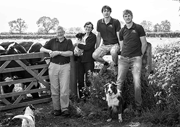 Cotehill-Cheese-family-1